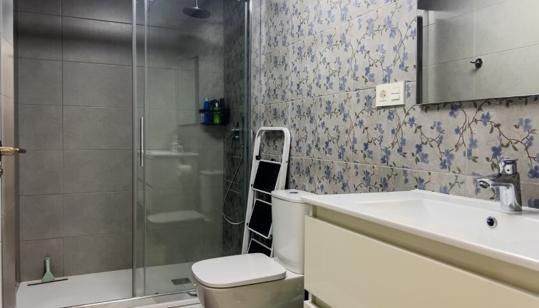 Jälleenmyynti - Asunto - Ylimmän kerroksen asunto - Torrevieja