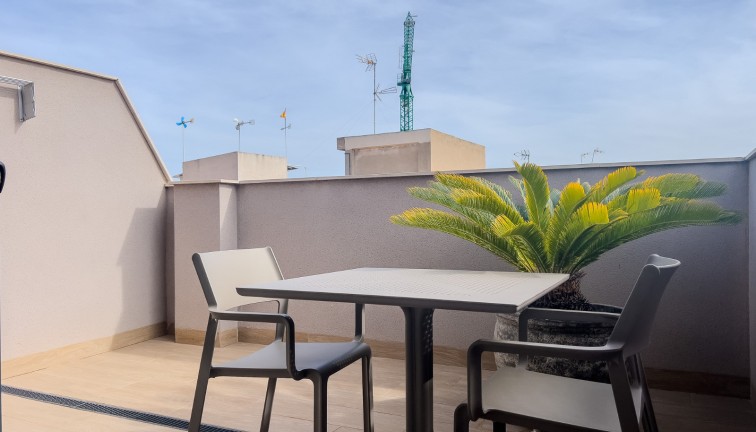 Jälleenmyynti - Asunto - Ylimmän kerroksen asunto - Torrevieja