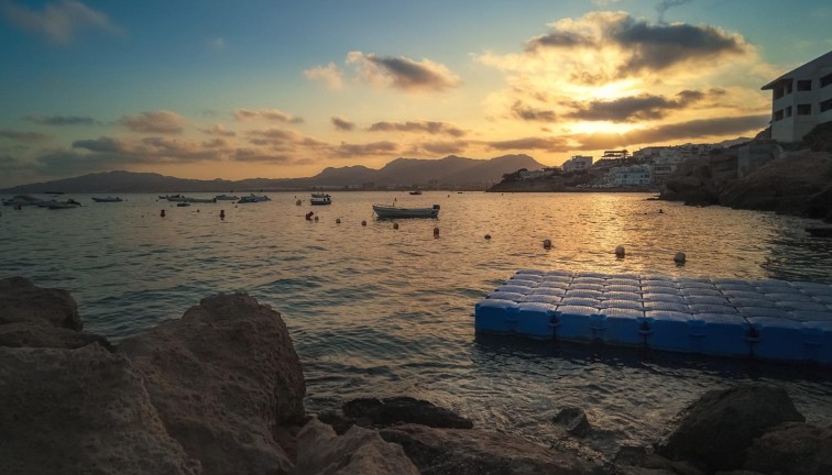 Uudistuotanto - Erillistalo - San Juan de los Terreros