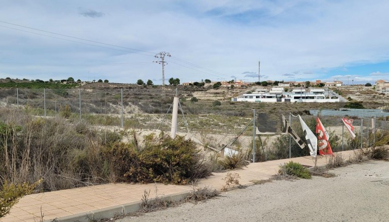 Resale - Plot - Torremendo