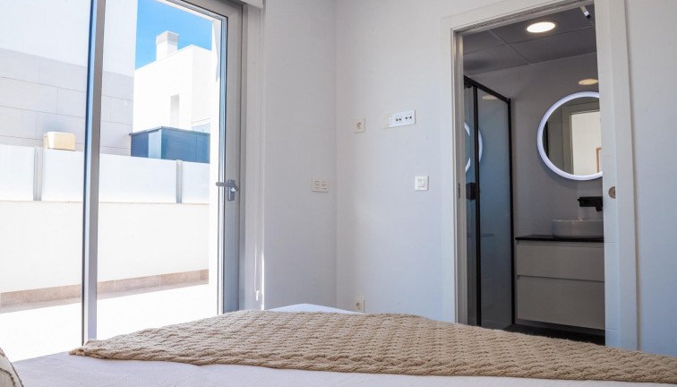 New Build - Chalet - Los Alcazares