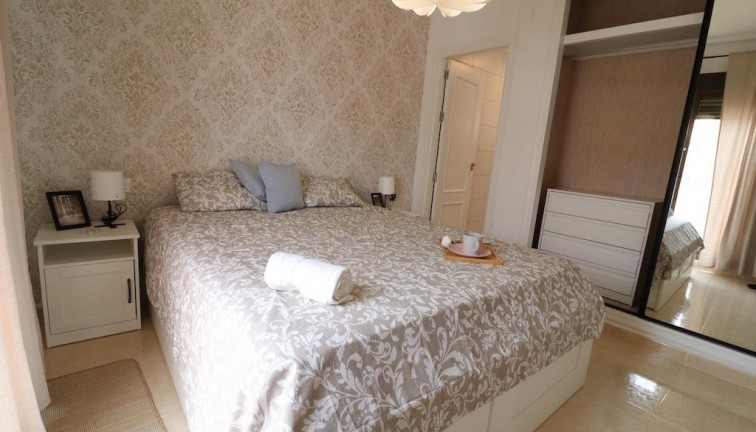 Reventa - Casa adosada - San Miguel de Salinas