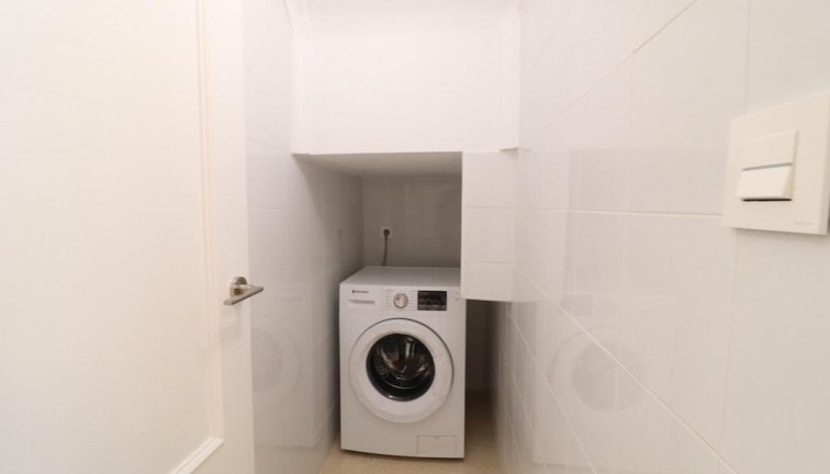 Reventa - Casa adosada - San Miguel de Salinas