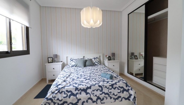 Reventa - Casa adosada - San Miguel de Salinas