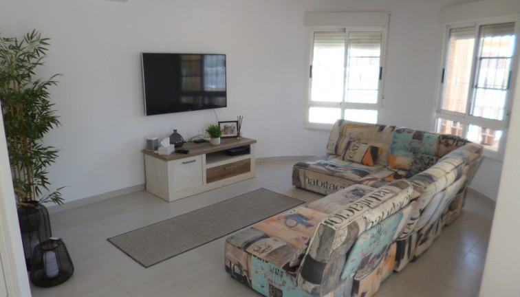 Resale - Chalet - Pilar de la Horadada