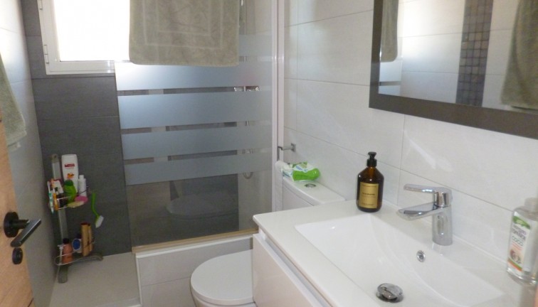 Resale - Chalet - Pilar de la Horadada