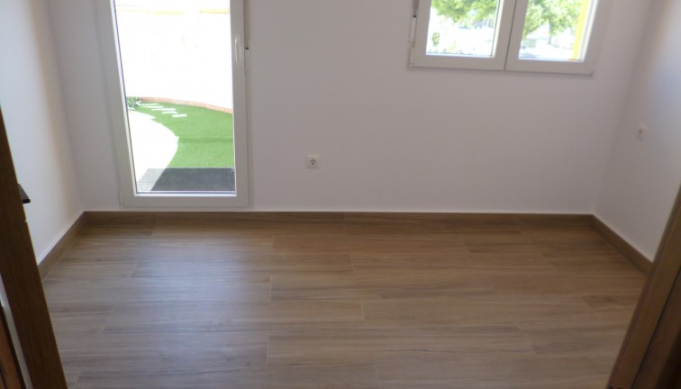 Resale - Chalet - Pilar de la Horadada