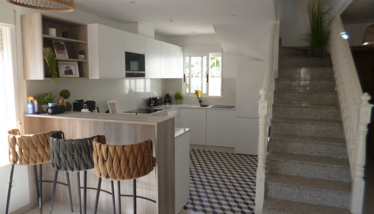 Resale - Chalet - Pilar de la Horadada