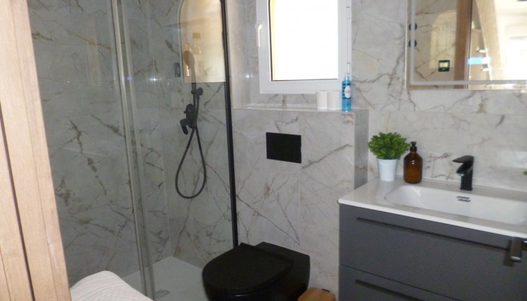 Resale - Chalet - Pilar de la Horadada