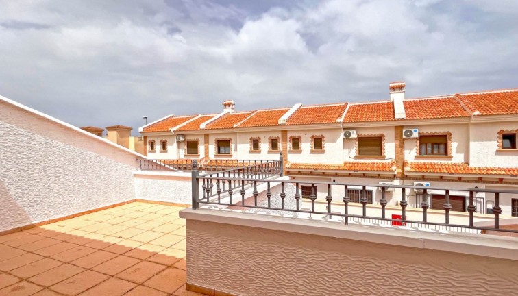 Reventa - Casa adosada - San Miguel de Salinas