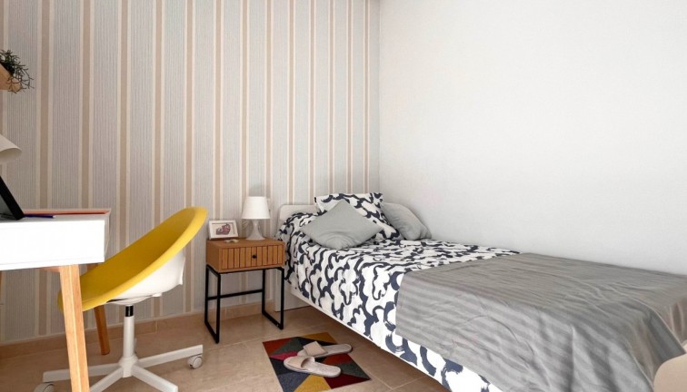 Reventa - Casa adosada - San Miguel de Salinas