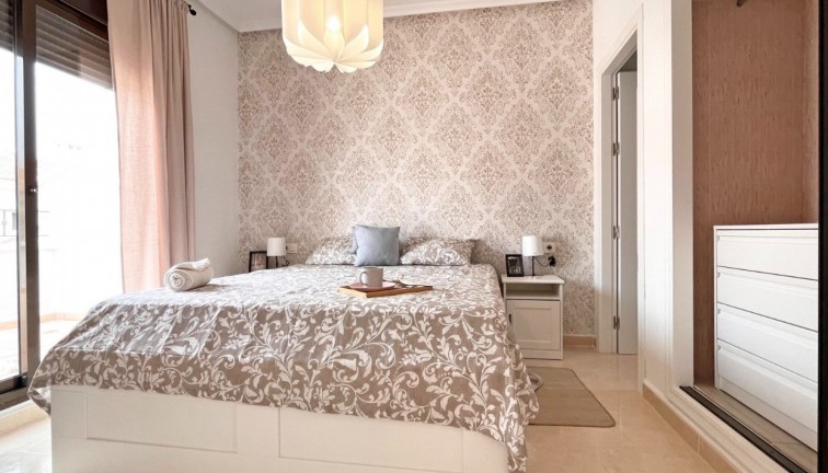 Reventa - Casa adosada - San Miguel de Salinas