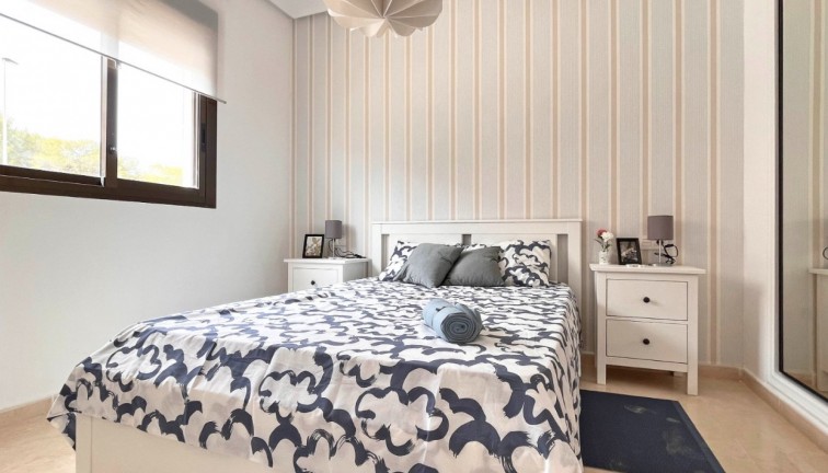 Reventa - Casa adosada - San Miguel de Salinas