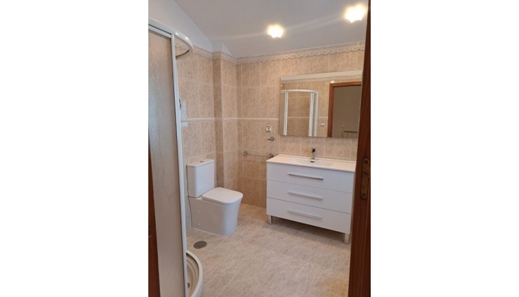 Jälleenmyynti - Erillistalo - Orihuela