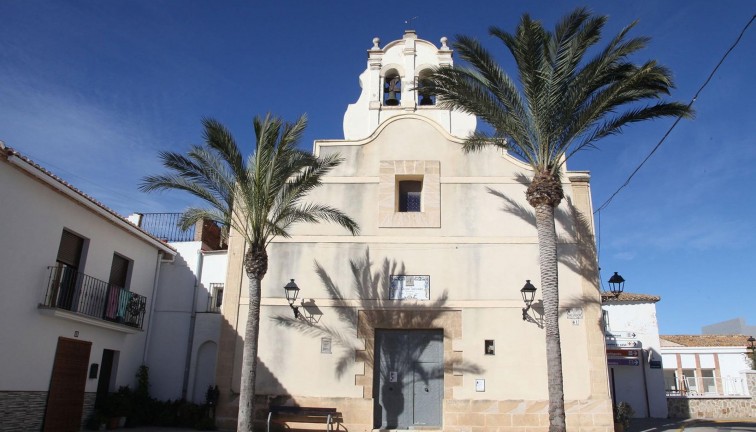 Uudistuotanto - Erillistalo - Els Poblets - Partida Barranquets