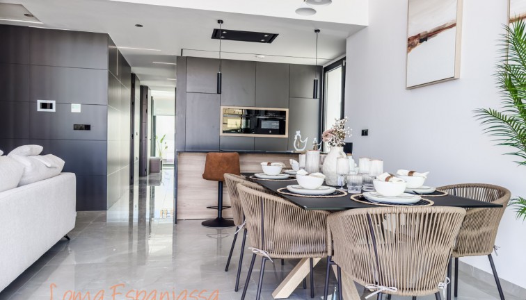 Obra nueva - Chalet - Torrevieja - Torreta Florida