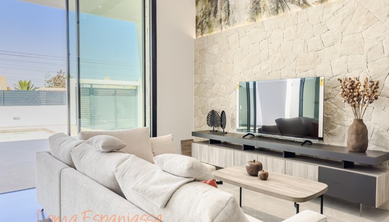 Obra nueva - Chalet - Torrevieja - Torreta Florida