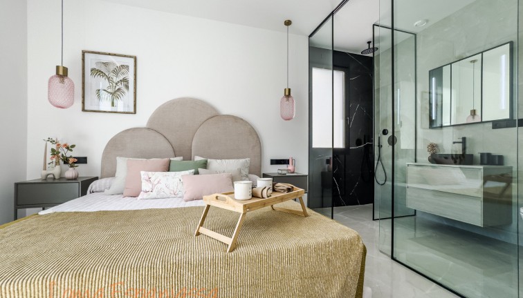 Obra nueva - Chalet - Torrevieja - Torreta Florida