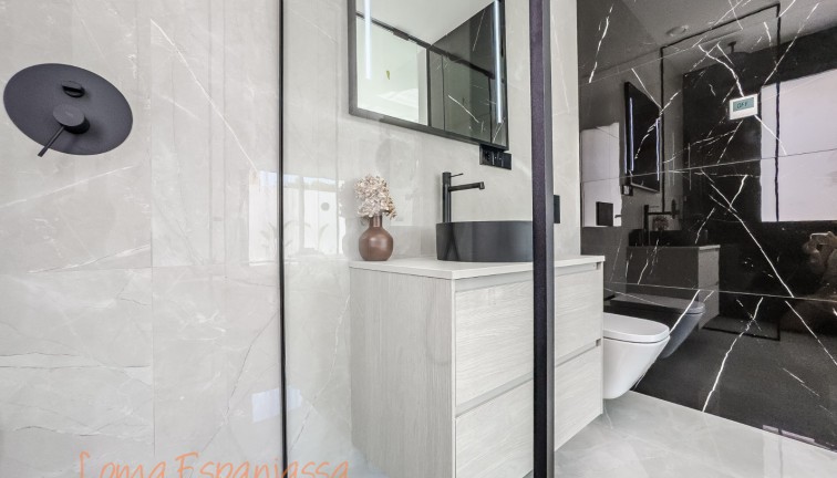 Obra nueva - Chalet - Torrevieja - Torreta Florida