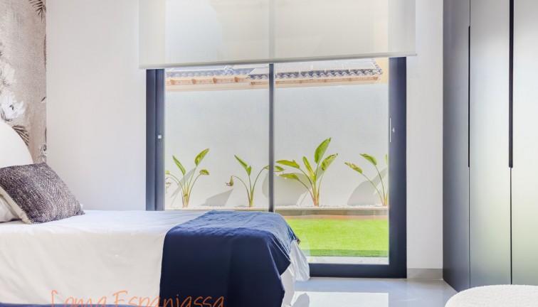 Obra nueva - Chalet - Torrevieja - Torreta Florida