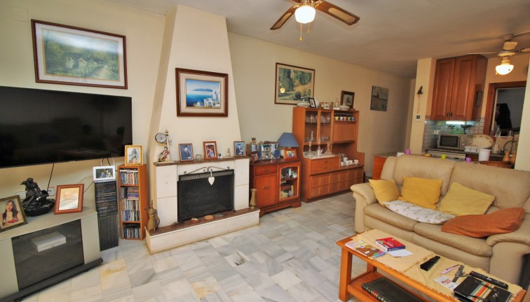 Resale - Semi-Detached - Villamartín