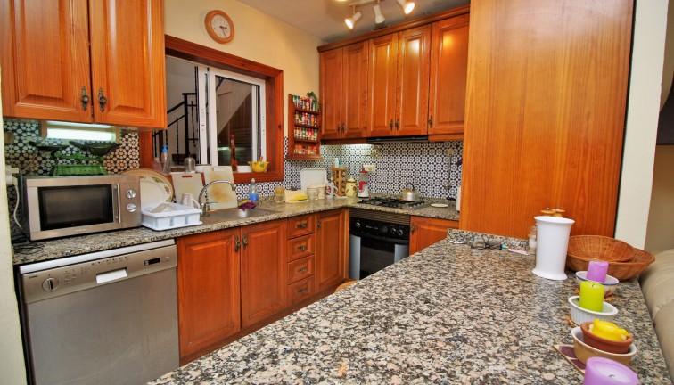 Resale - Semi-Detached - Villamartín