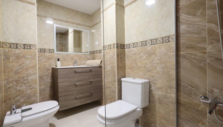 Resale - Apartment - Torrevieja