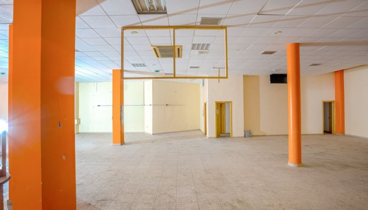 Resale - Commercial - Torrevieja