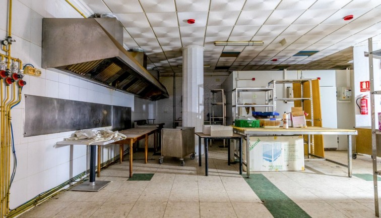 Resale - Commercial - Torrevieja