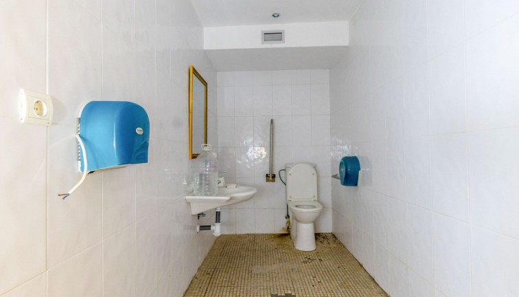 Resale - Commercial - Torrevieja