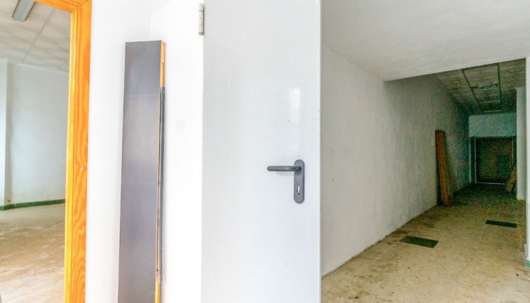 Resale - Commercial - Torrevieja
