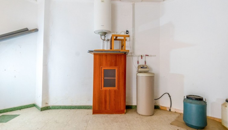 Resale - Commercial - Torrevieja