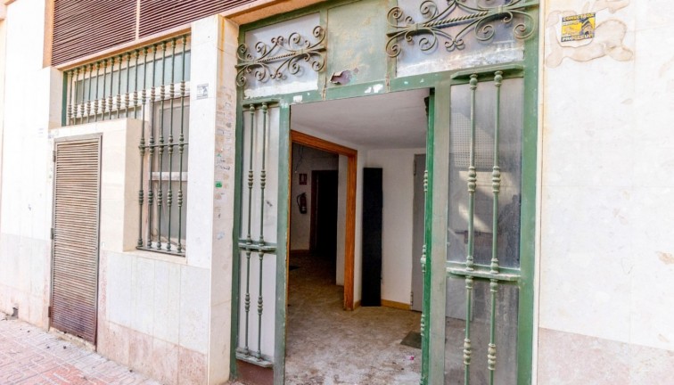 Resale - Commercial - Torrevieja