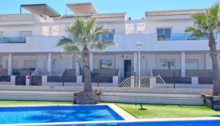 Reventa - Casa adosada - Torrevieja - Los Balcones