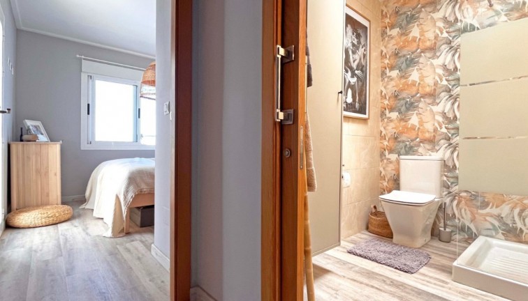 Reventa - Casa adosada - Torrevieja - Los Balcones