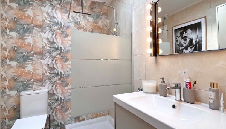 Reventa - Casa adosada - Torrevieja - Los Balcones