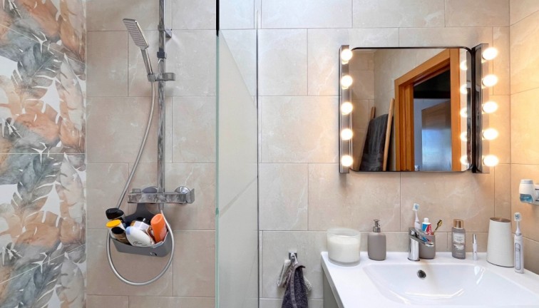 Reventa - Casa adosada - Torrevieja - Los Balcones