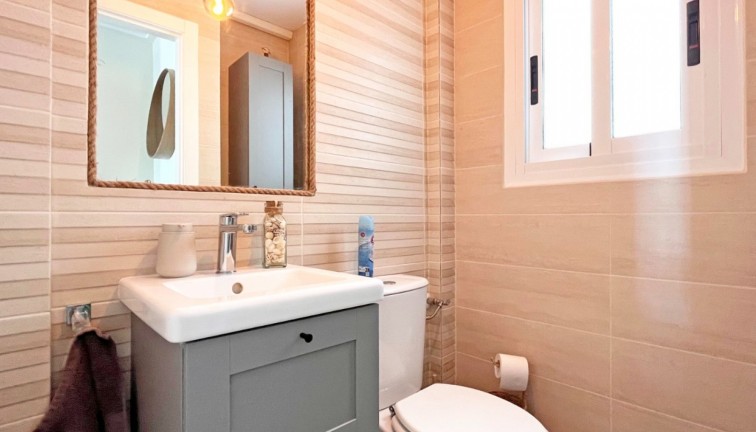 Reventa - Casa adosada - Torrevieja - Los Balcones