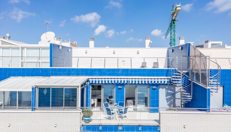 Reventa - Apartamento - Apartamento en el último piso - Torrevieja - Playa de los Locos