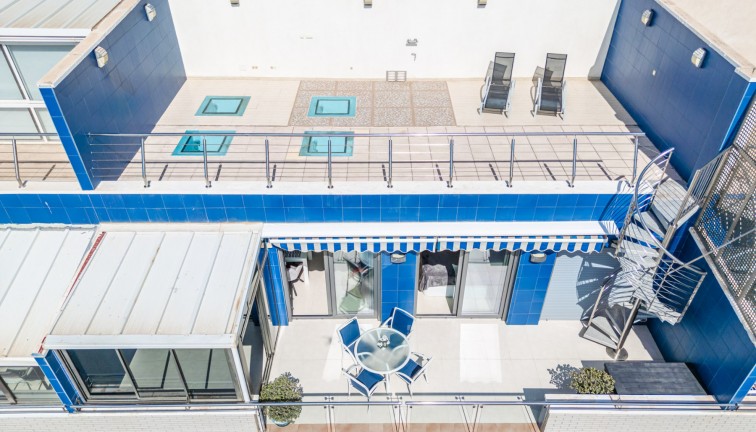 Reventa - Apartamento - Apartamento en el último piso - Torrevieja - Playa de los Locos