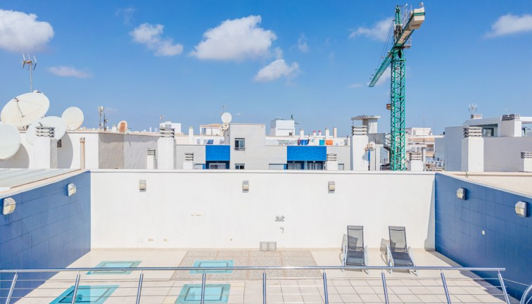 Reventa - Apartamento - Apartamento en el último piso - Torrevieja - Playa de los Locos