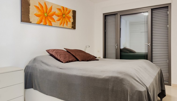 Reventa - Apartamento - Apartamento en el último piso - Torrevieja - Playa de los Locos