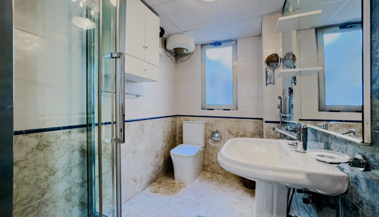 Reventa - Apartamento - Apartamento en el último piso - Torrevieja - Playa de los Locos