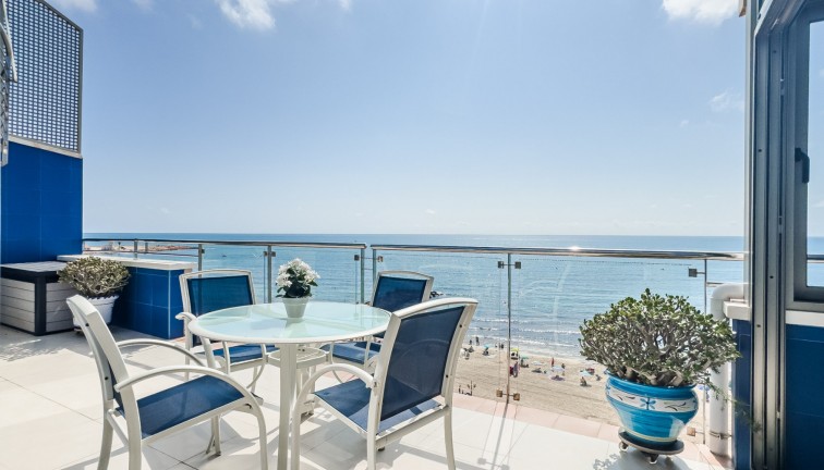 Reventa - Apartamento - Apartamento en el último piso - Torrevieja - Playa de los Locos