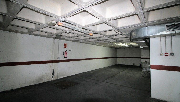 Återförsäljning - Garage - Torrevieja