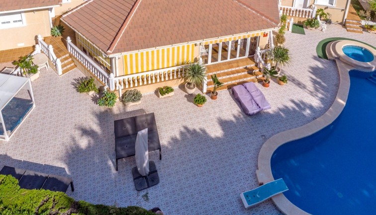 Jälleenmyynti - Erillistalo - Cabo Roig