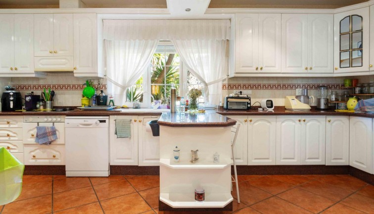 Jälleenmyynti - Erillistalo - Cabo Roig