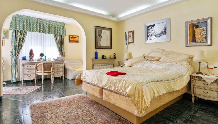 Jälleenmyynti - Erillistalo - Cabo Roig