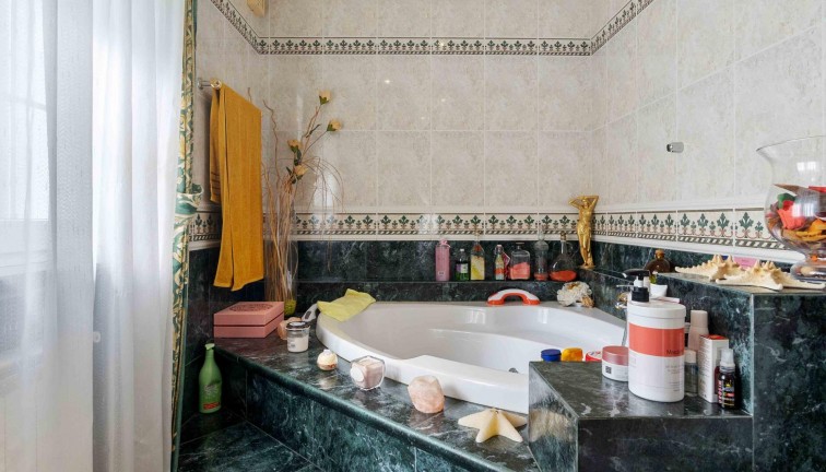 Jälleenmyynti - Erillistalo - Cabo Roig