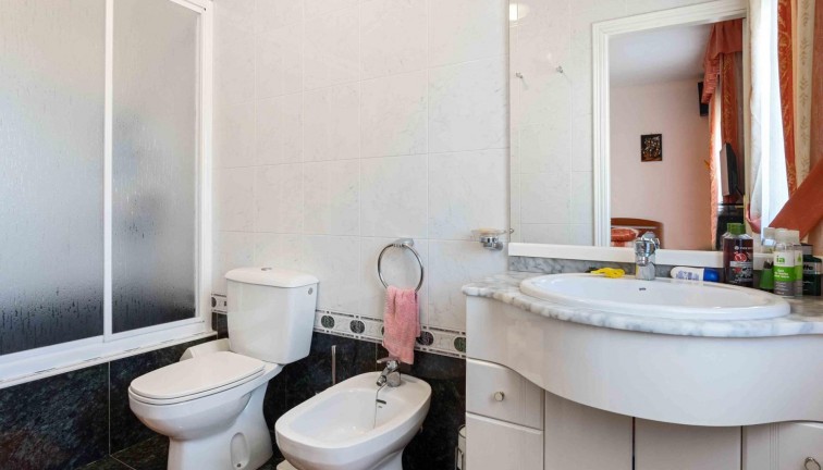 Jälleenmyynti - Erillistalo - Cabo Roig